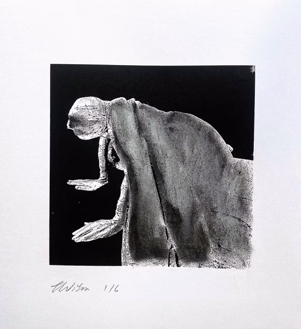 Crawling Woman II (black)