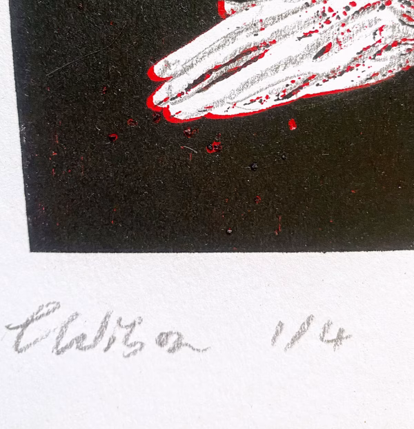 Crawling Woman II (black/red)